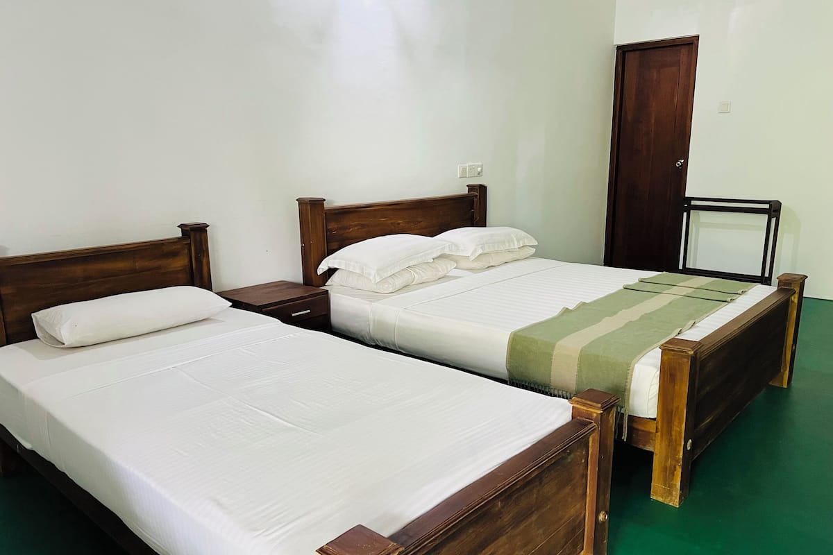 Standard-Dreibettzimmer