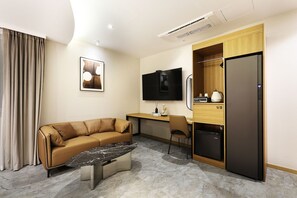 Tomannsrom – luksus, ikke-røyk | Sengetøy av topp kvalitet, dundyner og memory foam-senger