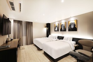 Deluxe Twin Room, Non Smoking | Premium bedding, down comforters, memory foam beds, laptop workspace - marihotel (Seosan)
