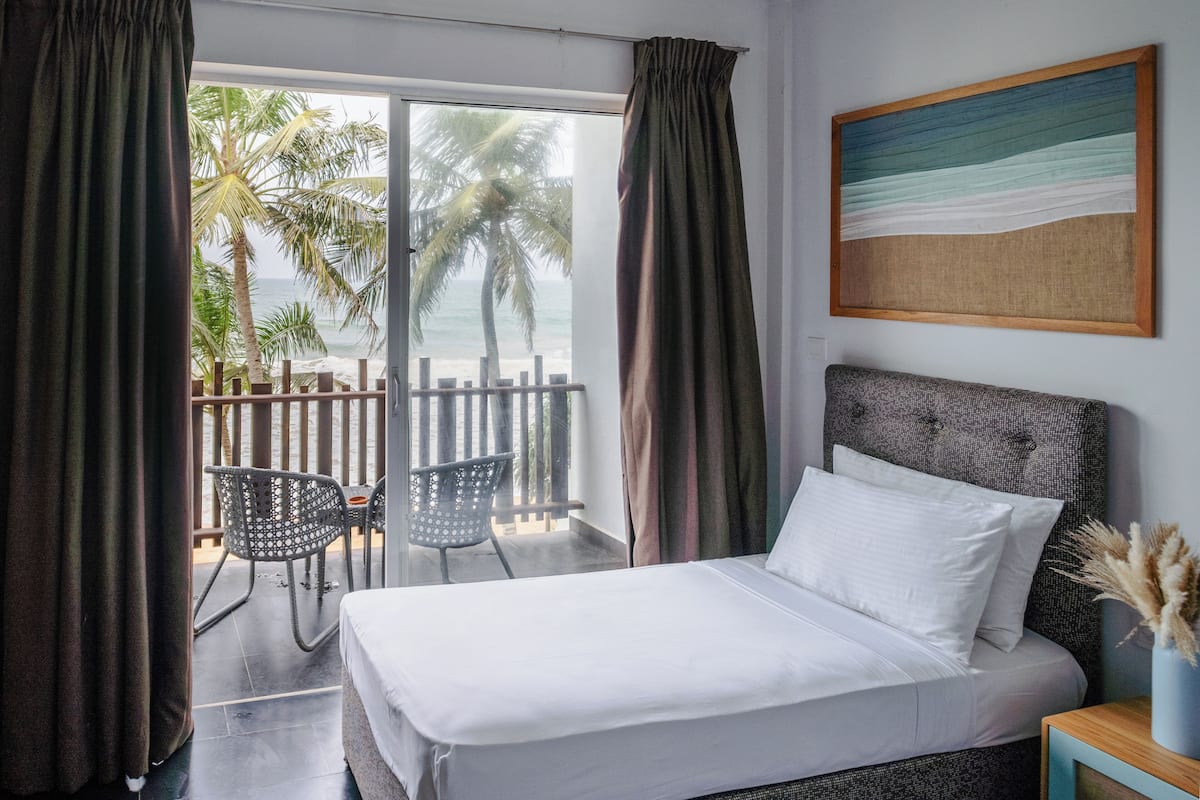 Deluxe Twin Room, Balcony, Sea View | Balcony