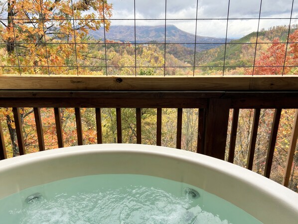 Outdoor spa tub - Wow! Honeymoon Cabin with Fantastic Views. Honeymoon View #2 (Sevierville)