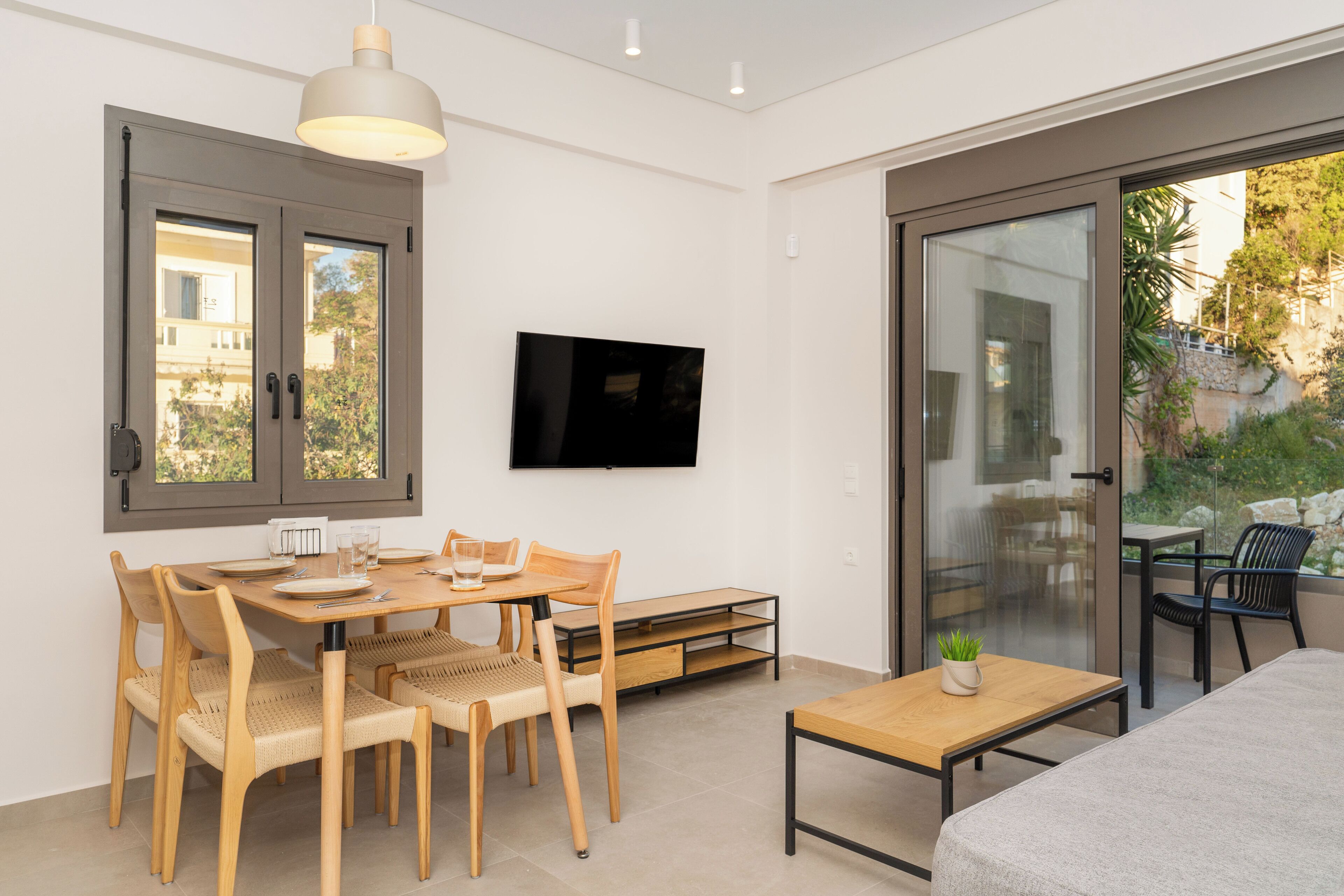 Deluxe-Apartment | Wohnbereich | Arbeitsbereiche