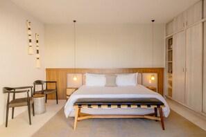 4 habitaciones, escritorio, tabla de planchar con plancha y wifi gratis 