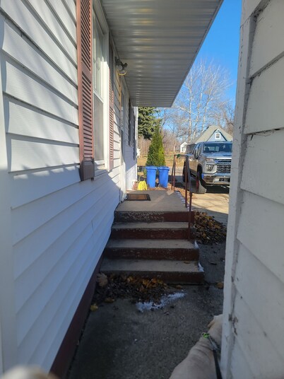 Charming 3-bedroom house with AC, WiFi in pleasant Hardwick