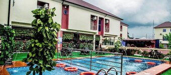 ヴィラ ヒルトン ホテルズ アンド アパートメンツ