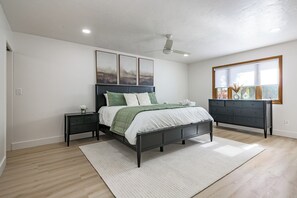 4 soverom, skrivebord, strykejern/-brett og wi-fi