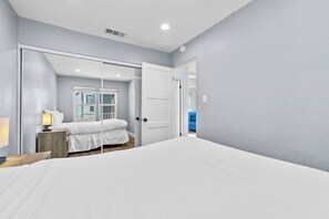 2 bedrooms, iron/ironing board, WiFi, bed sheets