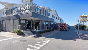 Sports facility - Coastal Hideaway on Palm Beach (Palm Beach)
