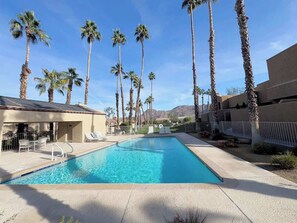 A heated pool - Ironwood CC Getaway w/2 Decks, Open Feb 2026 (Palm Desert)