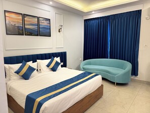 Superior Room, Mountain View | Desk, laptop workspace, blackout drapes, iron/ironing board