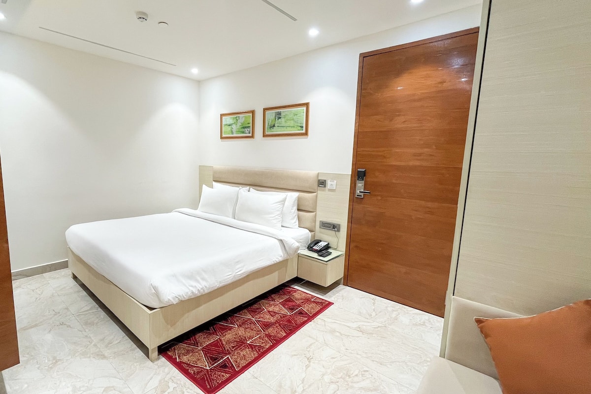 Bureau, fer et planche à repasser, Wi-Fi gratuit