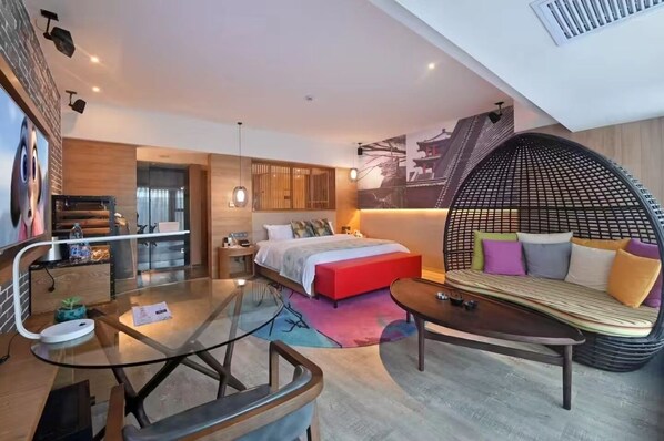 Enkeltrom – panorama | Skrivebord, skrivebord for bærbar PC og wi-fi (inkludert)