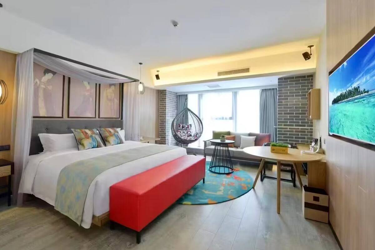 ห้องคอมฟอร์ทซิงเกิล | โต๊ะทำงาน, พื้นที่ทำงานแบบใช้แล็ปท็อป, Wi-Fi ฟรี