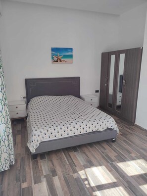 2 chambres, fer et planche Ă repasser, Wi-Fi gratuit, draps fournis