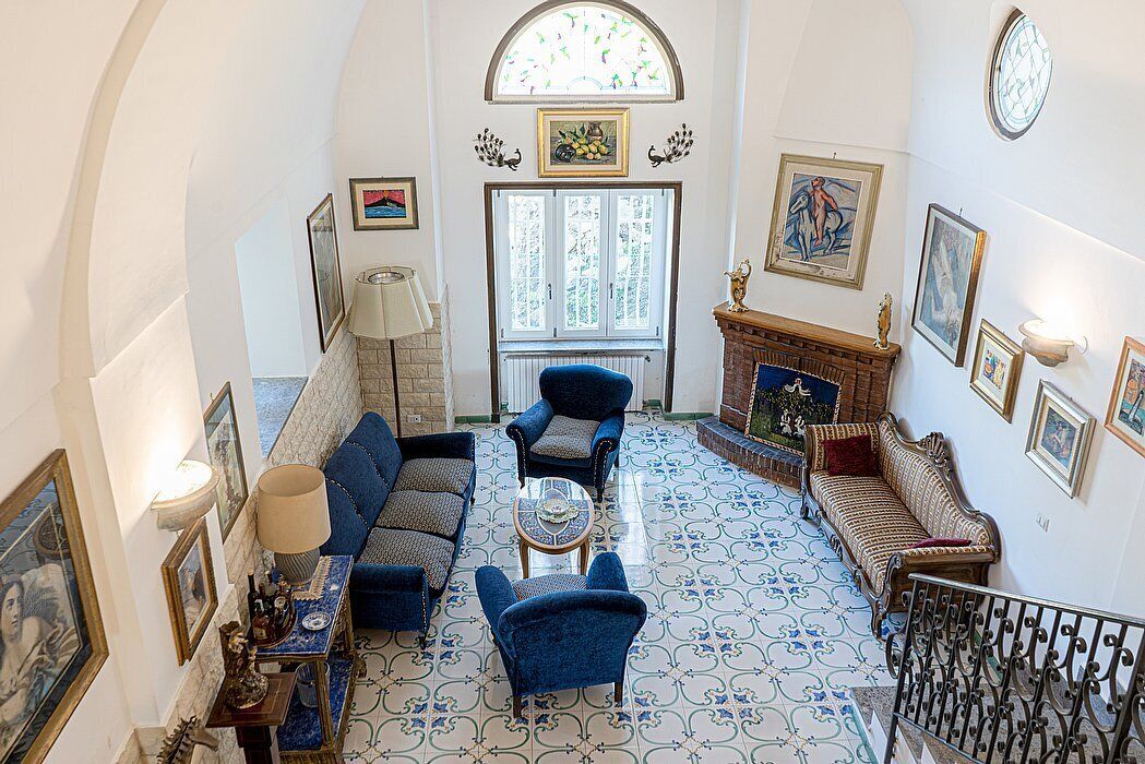 Villa Caprisa: An Elegant And Welcoming Two-story Villa Located On A Hillside, Facing The Sea, With Free Wi-fi. - Sorrento