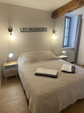 3 bedrooms, iron/ironing board, WiFi, bed sheets - Logis du Pressoir with SPA - 6 people - Pommard (Pommard)
