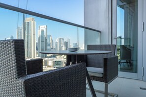 Terrace/patio - Luxury Living Spectacular Burj Views (Dubai)