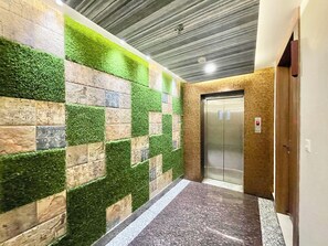 Lift - Hotel KP - near Sea Beach Puri (Puri)