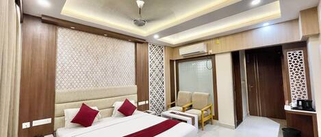 Deluxe Double Room | Premium bedding, desk, laptop workspace, soundproofing