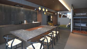 Superior Studio Suite | Free WiFi, bed sheets