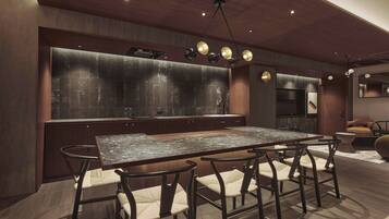 Superior Studio Suite | Free WiFi, bed sheets