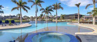 Dream Home Vacation! Stunning Waterfront! Luxurious Resort-Style Lagoon Pool, Spa & Outdoor Living!