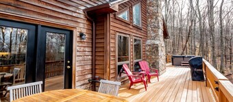 Ark Escape - 1731 Cabin Mountain Road