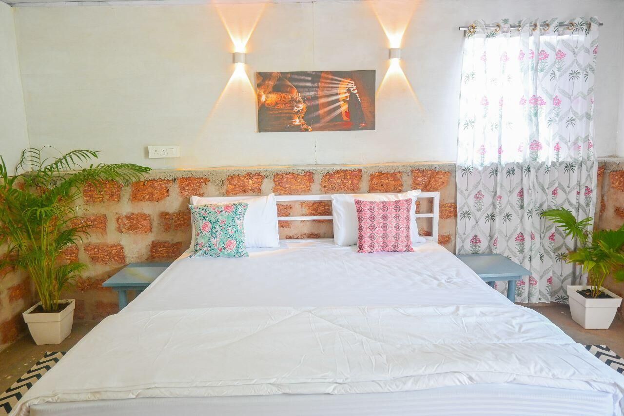 標準帳棚 | 筆電工作空間、免費無線上網、床單