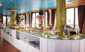 Ilmainen päivittäinen buffetaamiainen 