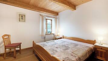 2 chambres, fer et planche Ă repasser, Wi-Fi gratuit, draps fournis