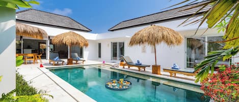Villa, 5 Bedrooms, Pool View