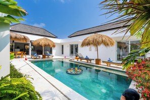 Villa, 5 Bedrooms, Pool View