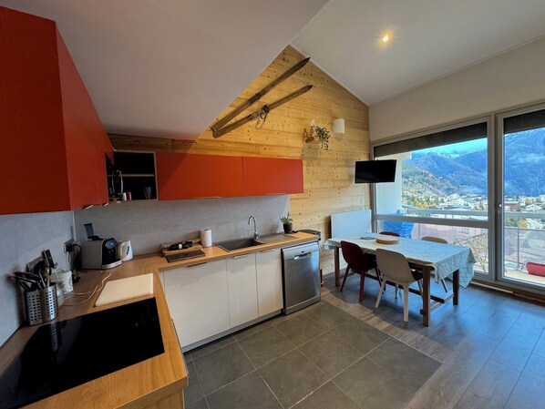 Private kitchen - Large duplex 8 pers in the center of town (Les Deux Alpes)