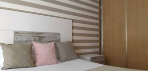 3 bedrooms, iron/ironing board, WiFi, bed sheets - AT VINO Y CAMINO Escape to the perfect place. (Nájera)