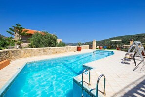 Apartment | 3 bedrooms, soundproofing - Countryside Apartment 1 With Shared Swimming Pool (Kissamos)