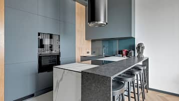 Classic-Apartment | Eigene Kochnische | Kühlschrank, Wasserkocher mit Kaffee-/Teezubehör, Wasserkocher