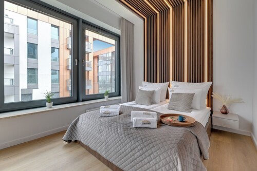 Brabank Riverside & Parking by Downtown Apartments