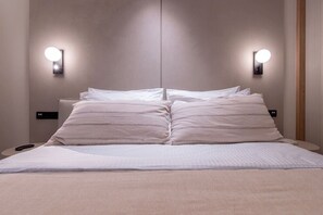 1 chambre, bureau, fer et planche à repasser, Wi-Fi