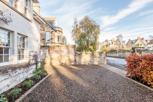 The Windmill Room | 1 min to Old Course