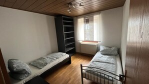 3 bedrooms, WiFi, bed sheets - Large apartment in the middle of the Palatinate Forest (Kindsbach)