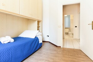 2 Schlafzimmer, Reisekinderbett, kostenloses WLAN, Bettwäsche