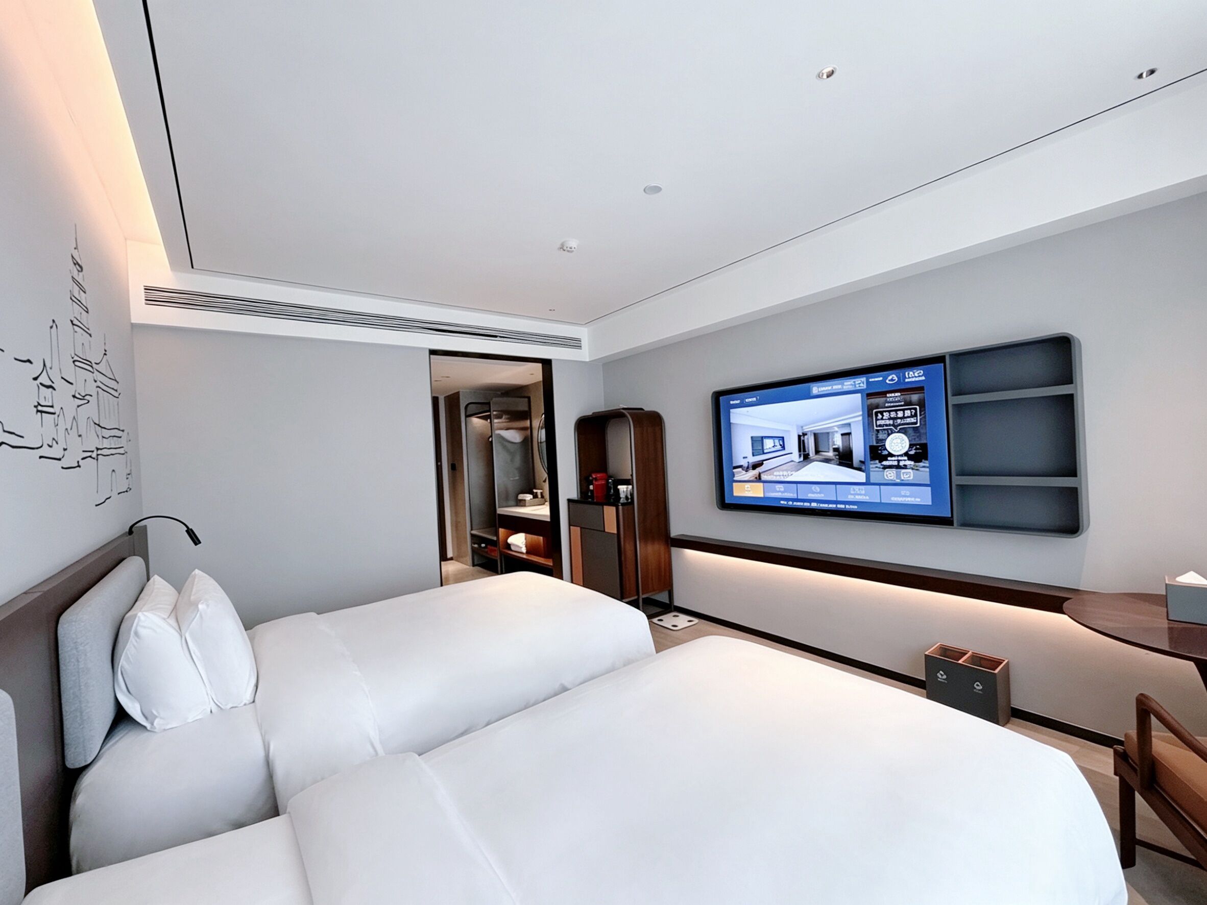 Camera Luxury con 2 letti singoli, non fumatori, vista città | Minibar con snack e bevande gratuite, una cassaforte in camera