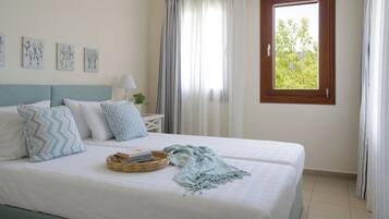 Family Room with Panoramic View | In-room safe, iron/ironing board (on request), free WiFi