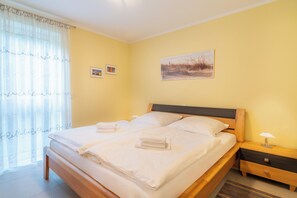 2 chambres, lit parapluie, Wi-Fi gratuit, draps fournis