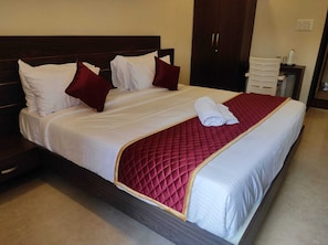 Deluxe Room with Coconut Palm View | Free WiFi - RRR Grand by Prince Resorts- Experience Luxury in a Natural Embrace (Perundurai)