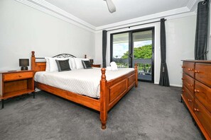 4 Schlafzimmer, Bügeleisen/Bügelbrett, kostenloses WLAN, Bettwäsche