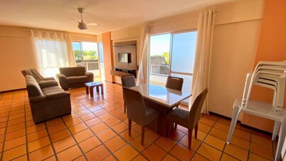 Renoir Apartment - one per floor, 2 parking spaces and swimming pool - Downtown