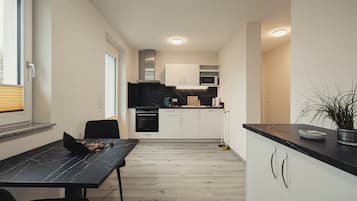 Classic-Apartment, 1 Doppelbett und Schlafsofa, Nichtraucher, Balkon | Wohnbereich