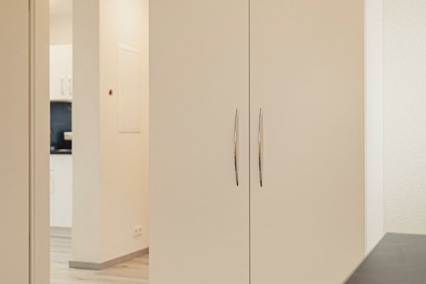 Appartement classique, 1 lit double et 1 canapé-lit, non-fumeur, balcon | 1 chambre, système d’insonorisation, accès au Wi-Fi (inclus)