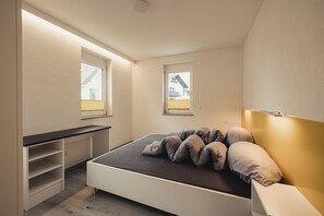 Leilighet – classic, 1 dobbeltseng med sovesofa, ikke-røyk, balkong | 1 soverom, lydisolert og wi-fi (inkludert)